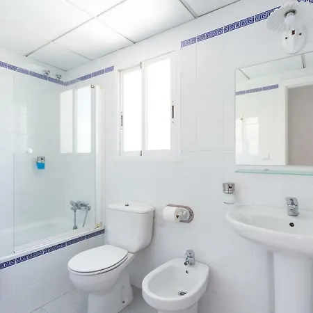 Amparo Cinco Apartment *