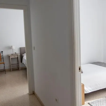 Amparo Cinco Apartment *